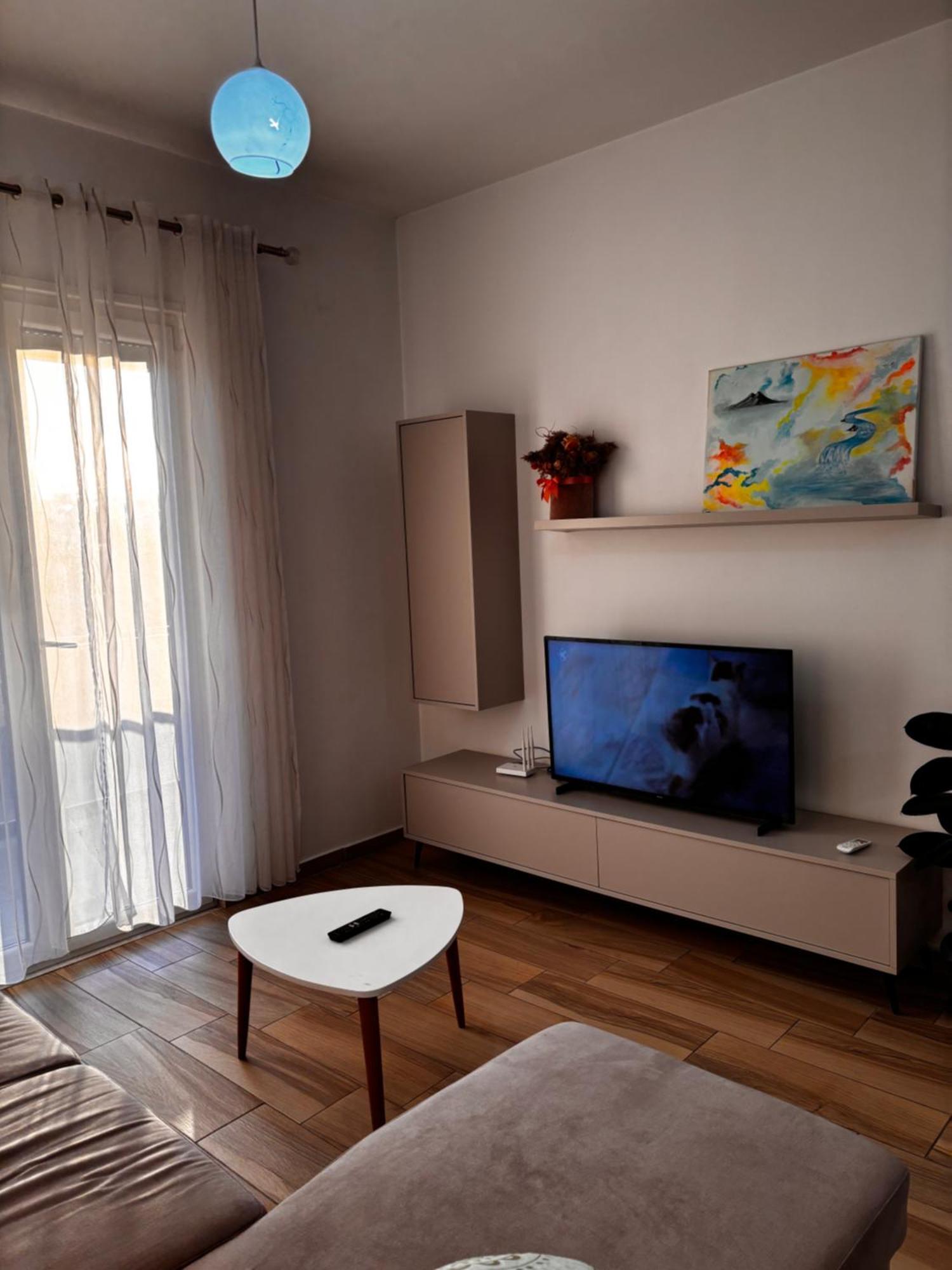 Jon'S Apartment Тирана Екстер'єр фото
