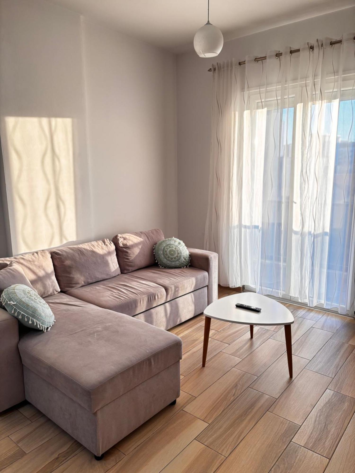 Jon'S Apartment Тирана Екстер'єр фото